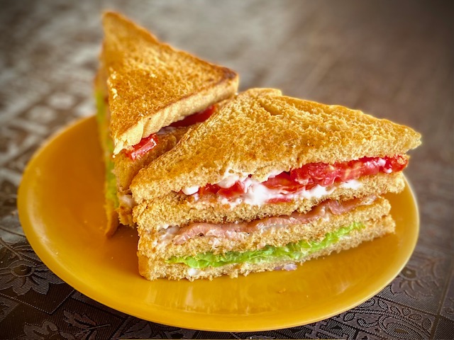 Toasted BLT